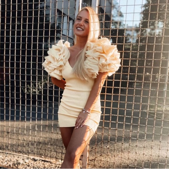 🌼 Zara Yellow Contrasting Mini Dress 🌼 - Picture 13 of 17